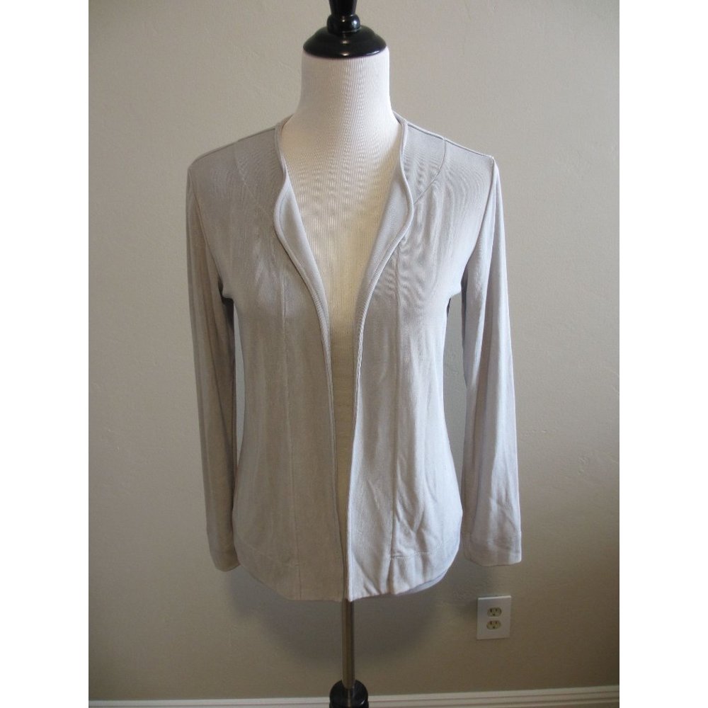 CHICOS LIGHT GREY TRAVELERS SWEATER/JACKET SIZE 0 NWT